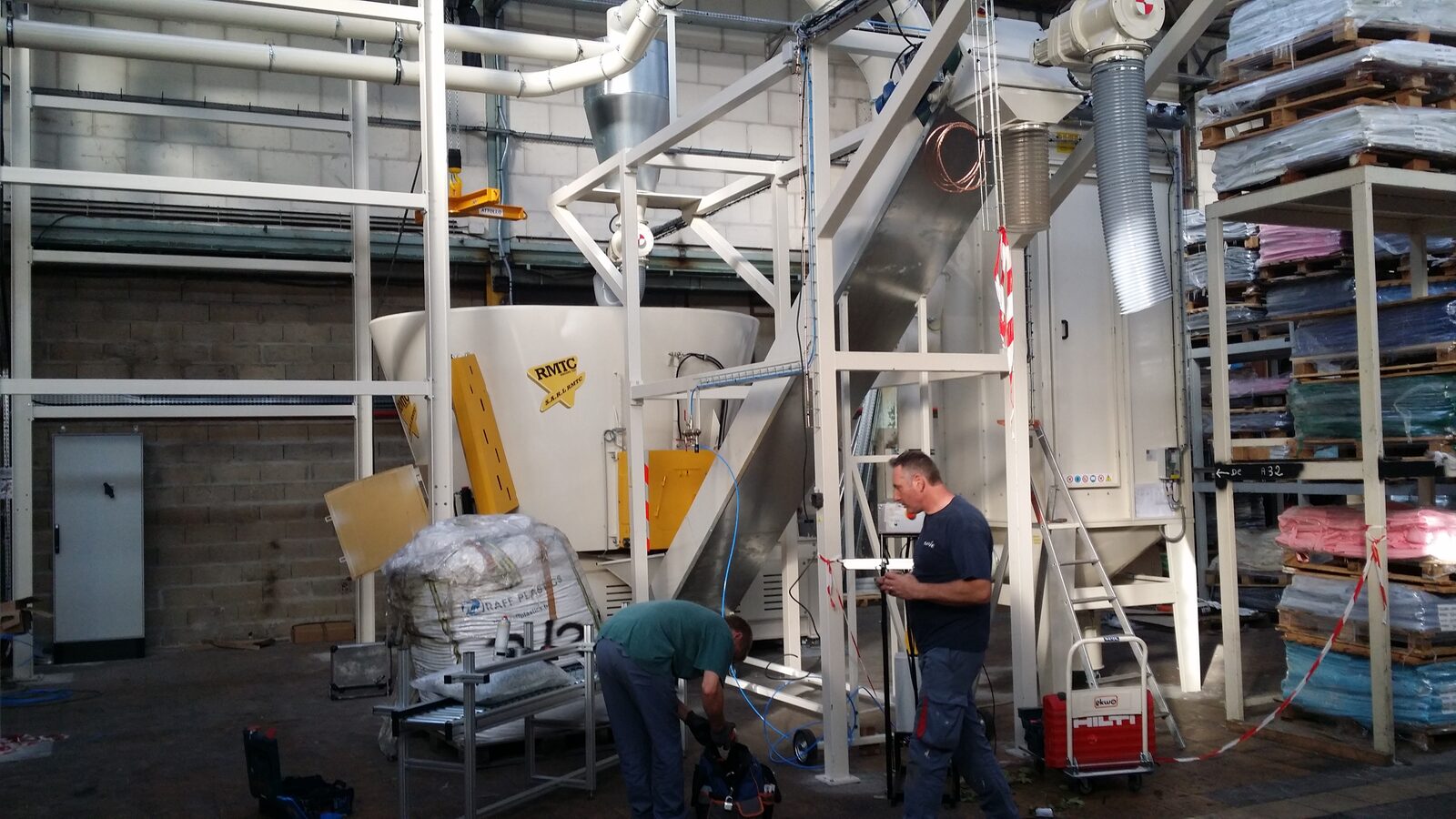 Ligne industrielle / usine 2