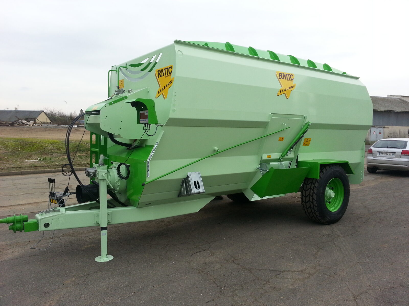 Machine agricole 4
