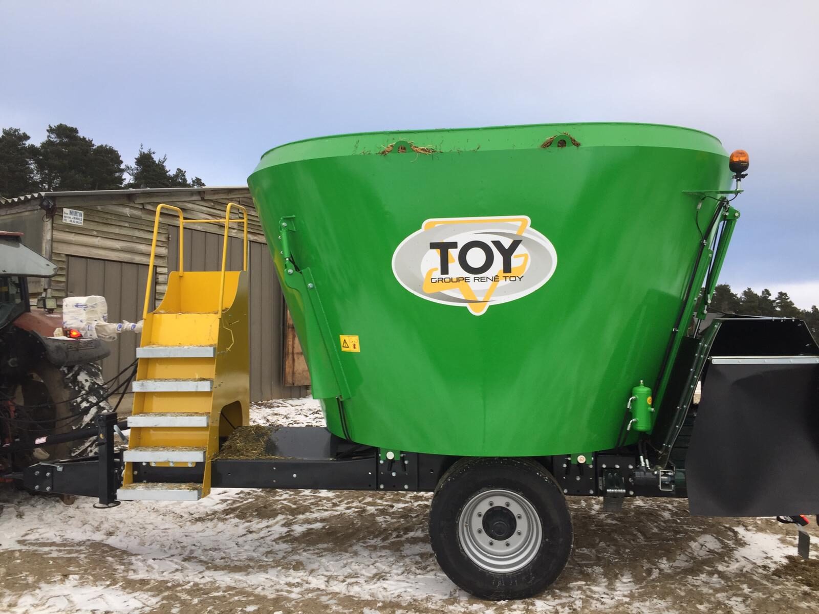 Machine agricole 16