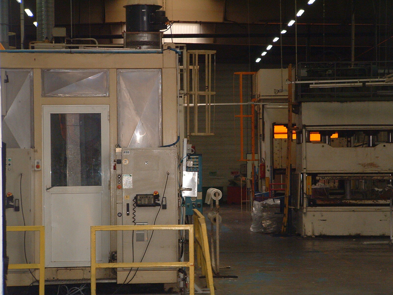 Machine industrielle spécifique 9