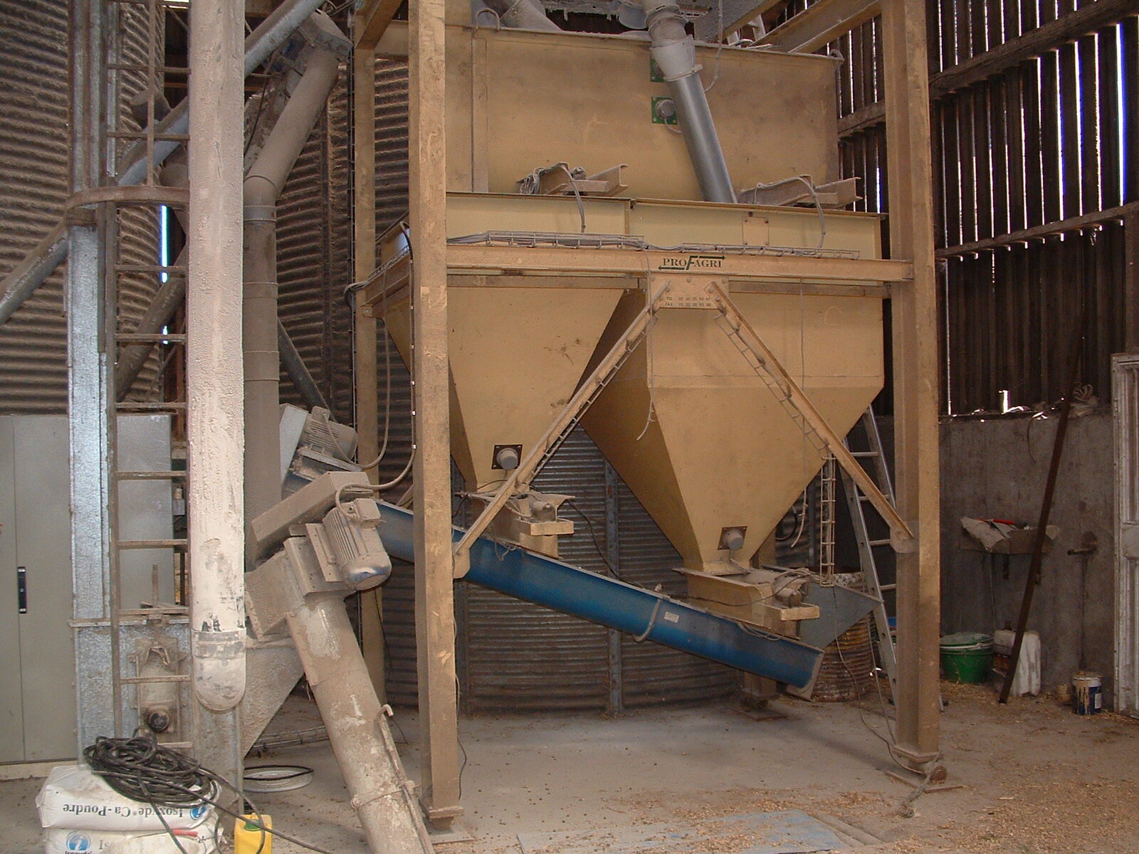 Machine industrielle spécifique 14